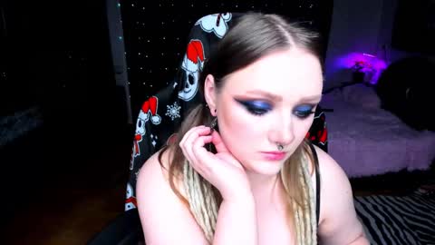 Snapshot of motorkate chatting on February 9, 2025, 12:39 am motorkate online show from February 9, 2025, 12:39 am