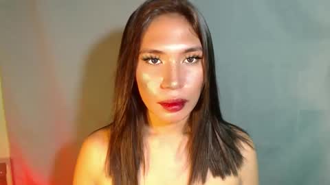 Snapshot of mouiline_rouge69 chatting on March 10, 2025, 2:50 am mouiline_rouge69 online show from March 10, 2025, 2:50 am