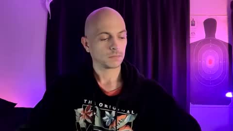 Snapshot of mount_vesuvius chatting on November 24, 2025, 11:32 am mount_vesuvius online show from November 24, 2025, 11:32 am