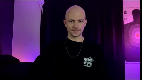 Snapshot of mount_vesuvius chatting on December 3, 2025, 6:32 am mount_vesuvius online show from December 3, 2025, 6:32 am