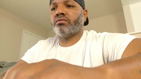 Snapshot of mr6ray chatting on October 14, 2025, 2:45 am mr6ray online show from October 14, 2025, 2:45 am