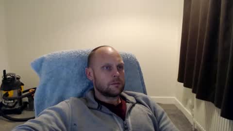 Snapshot of mr_baldy chatting on October 24, 2025, 9:44 pm Mr Baldy Likes to Chat online show from October 24, 2025, 9:44 pm