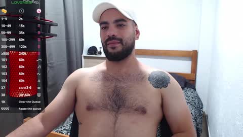 Snapshot of mr_chr1s chatting on December 7, 2024, 12:30 am chris online show from December 7, 2024, 12:30 am