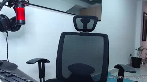 Snapshot of mr_chr1s chatting on October 5, 2025, 1:20 pm chris online show from October 5, 2025, 1:20 pm