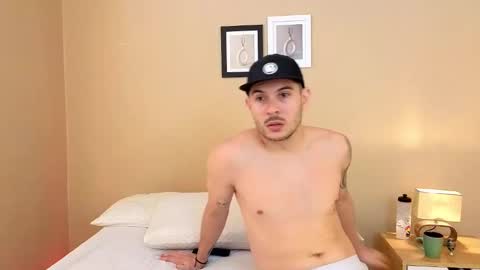 Snapshot of mr_danni_ chatting on December 7, 2024, 4:25 pm Danny Aleja online show from December 7, 2024, 4:25 pm