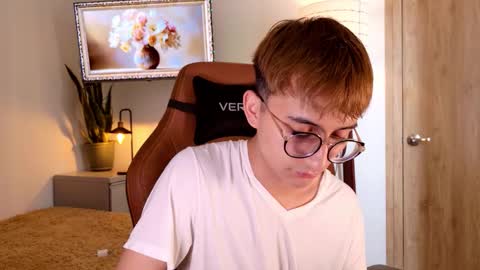 Mr Evans online show from November 13, 2025, 4:17 pm