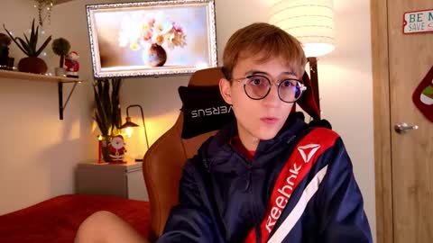 Mr Evans online show from November 26, 2025, 3:46 pm