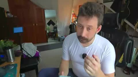Snapshot of mr_foxxy chatting on February 1, 2025, 5:47 pm ninko online show from February 1, 2025, 5:47 pm