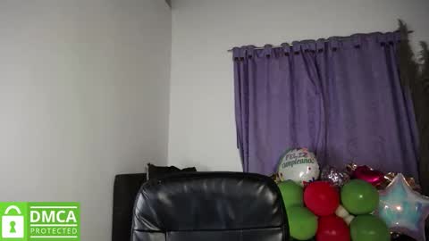 Snapshot of mr_mrscurie chatting on October 29, 2025, 2:58 am Mr  Mrs Curie online show from October 29, 2025, 2:58 am