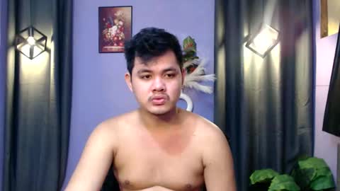 Snapshot of mr_olivercummerx chatting on October 6, 2025, 2:53 am mr_olivercummerx online show from October 6, 2025, 2:53 am