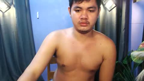 Snapshot of mr_olivercummerx chatting on October 22, 2025, 10:20 pm mr_olivercummerx online show from October 22, 2025, 10:20 pm