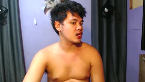 Snapshot of mr_olivercummerx chatting on November 2, 2025, 3:03 pm mr_olivercummerx online show from November 2, 2025, 3:03 pm