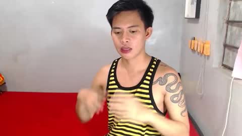 Snapshot of mr_squidcock chatting on October 26, 2025, 1:17 pm KYLE online show from October 26, 2025, 1:17 pm