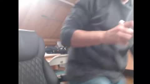 mr_x7333 online show from November 7, 2025, 5:40 am