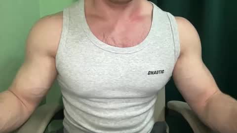 Snapshot of mrbiceps_23 chatting on February 15, 2025, 8:11 pm Mrbiceps23 online show from February 15, 2025, 8:11 pm