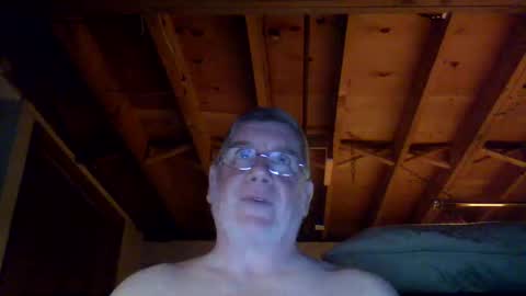 Snapshot of mrblade666 chatting on December 10, 2024, 2:16 am mrblade666 online show from December 10, 2024, 2:16 am