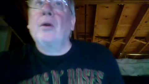 Snapshot of mrblade666 chatting on January 18, 2025, 12:36 pm mrblade666 online show from January 18, 2025, 12:36 pm