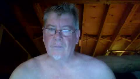 Snapshot of mrblade666 chatting on September 27, 2025, 12:10 pm mrblade666 online show from September 27, 2025, 12:10 pm