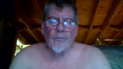 Snapshot of mrblade666 chatting on November 3, 2025, 8:43 pm mrblade666 online show from November 3, 2025, 8:43 pm
