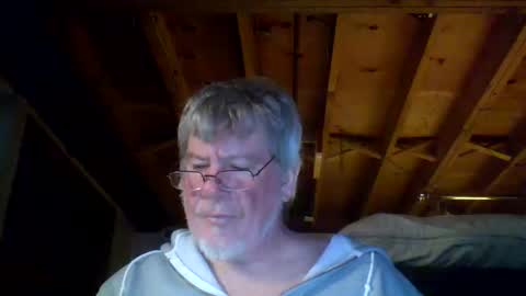 Snapshot of mrblade666 chatting on December 2, 2025, 10:38 pm mrblade666 online show from December 2, 2025, 10:38 pm