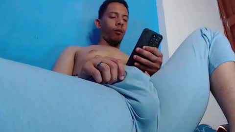 Snapshot of mrchrisdaniel chatting on December 4, 2025, 3:10 pm Christtofer online show from December 4, 2025, 3:10 pm