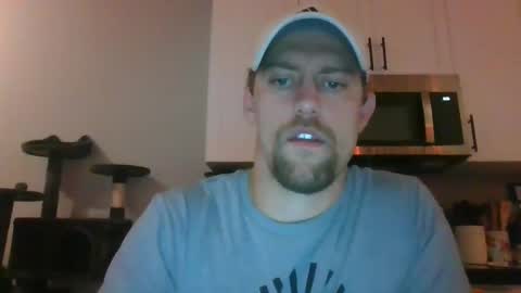 Snapshot of mrcumfixit chatting on September 26, 2025, 12:36 am mrcumfixit online show from September 26, 2025, 12:36 am
