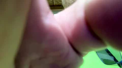 Snapshot of mreric_210 chatting on October 23, 2025, 7:51 am mreric_210 online show from October 23, 2025, 7:51 am
