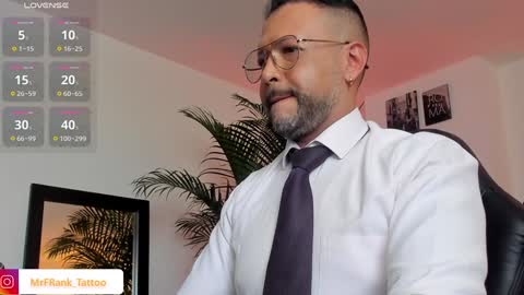 Snapshot of mrfrank_tattoo chatting on December 17, 2024, 6:42 pm MrFrank. online show from December 17, 2024, 6:42 pm