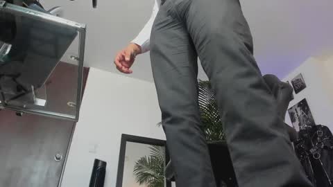 Snapshot of mrfrank_tattoo chatting on January 17, 2025, 3:32 pm MrFrank. online show from January 17, 2025, 3:32 pm