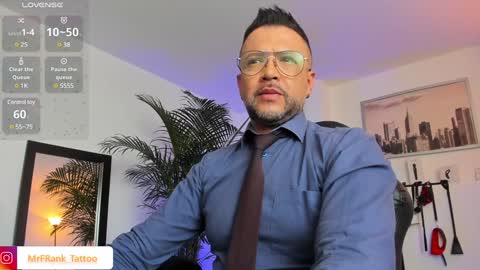 Snapshot of mrfrank_tattoo chatting on January 18, 2025, 12:47 pm MrFrank. online show from January 18, 2025, 12:47 pm