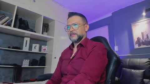 Snapshot of mrfrank_tattoo chatting on September 18, 2025, 11:56 am MrFrank. online show from September 18, 2025, 11:56 am