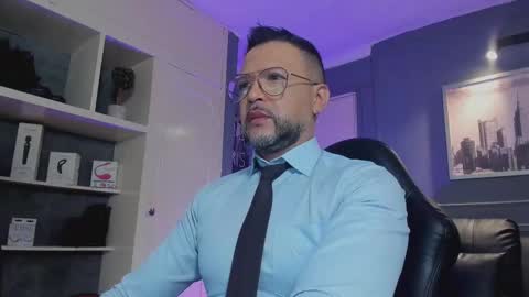 Snapshot of mrfrank_tattoo chatting on October 17, 2025, 11:46 am MrFrank. online show from October 17, 2025, 11:46 am