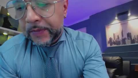 Snapshot of mrfrank_tattoo chatting on November 24, 2025, 1:44 pm MrFrank. online show from November 24, 2025, 1:44 pm