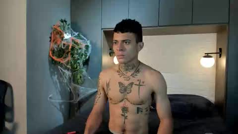 mrjustin_ online show from October 25, 2025, 9:31 pm