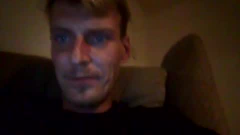 Snapshot of mrleitenant chatting on October 26, 2025, 8:04 pm mrleitenant online show from October 26, 2025, 8:04 pm