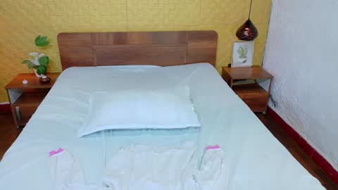 Snapshot of mrs_buttocks chatting on December 31, 2024, 12:57 pm mrs_buttocks online show from December 31, 2024, 12:57 pm