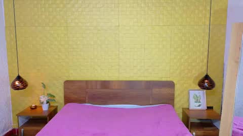 Snapshot of mrs_buttocks chatting on February 23, 2025, 5:18 pm mrs_buttocks online show from February 23, 2025, 5:18 pm