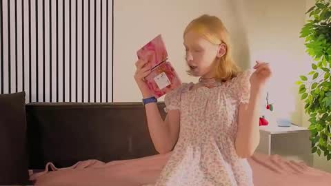 Snapshot of mrs_mills chatting on November 23, 2025, 5:51 am Barbie online show from November 23, 2025, 5:51 am