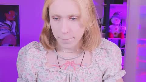 Snapshot of mrs_mills chatting on December 5, 2025, 5:27 am Barbie online show from December 5, 2025, 5:27 am