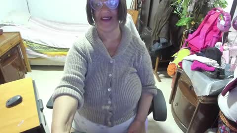 Snapshot of mrs_mommy chatting on March 8, 2025, 4:39 pm mrs_mommy online show from March 8, 2025, 4:39 pm