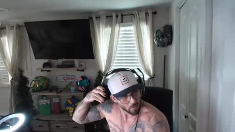 mrstr33tfr33k online show from January 21, 2025, 7:28 pm