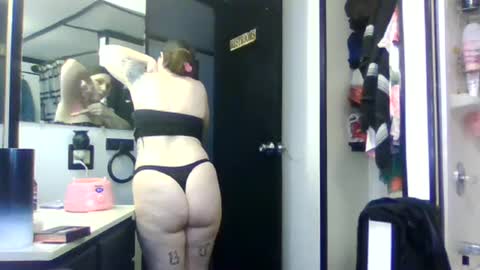 Snapshot of mrstxoxo4594 chatting on September 12, 2025, 11:37 pm Mrstxoxo4594 online show from September 12, 2025, 11:37 pm