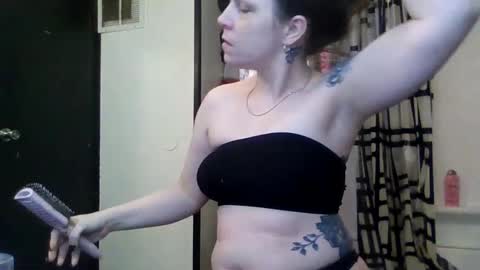 Snapshot of mrstxoxo4594 chatting on September 21, 2025, 3:24 pm Mrstxoxo4594 online show from September 21, 2025, 3:24 pm