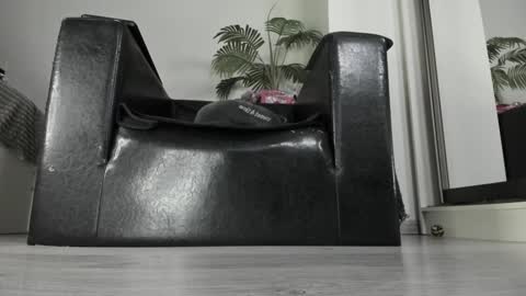 Snapshot of ms_enigma chatting on January 10, 2025, 4:41 pm Goddess. Miss. Lady. Queen. Madam Milady online show from January 10, 2025, 4:41 pm