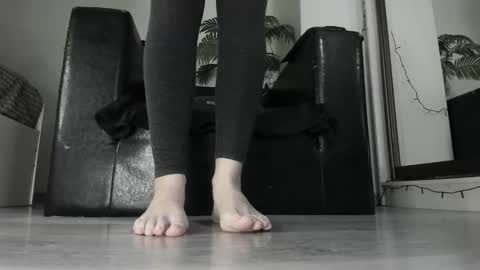 Snapshot of ms_enigma chatting on February 18, 2025, 1:33 pm Goddess. Miss. Lady. Queen. Madam Milady online show from February 18, 2025, 1:33 pm