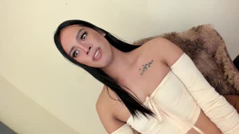 Snapshot of ms_selenaxx chatting on January 13, 2025, 11:27 pm selena online show from January 13, 2025, 11:27 pm