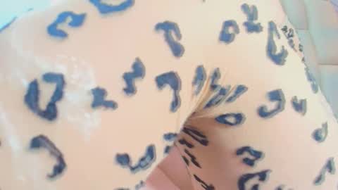 FERNANDA 3 online show from November 28, 2025, 3:20 am