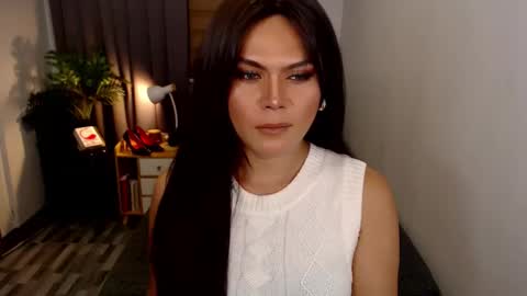 Veey online show from November 9, 2025, 8:51 pm