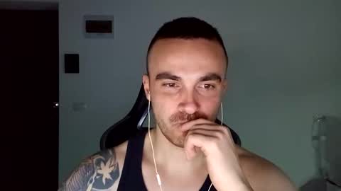 Snapshot of mu5clemania chatting on December 29, 2024, 2:31 pm Victor online show from December 29, 2024, 2:31 pm