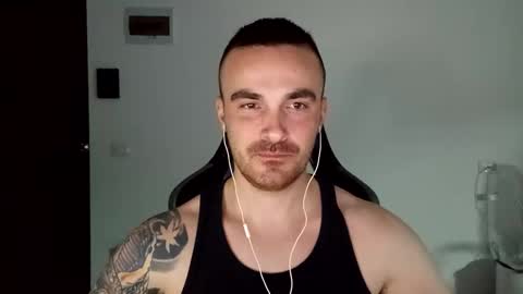 Snapshot of mu5clemania chatting on December 30, 2024, 3:13 pm Victor online show from December 30, 2024, 3:13 pm